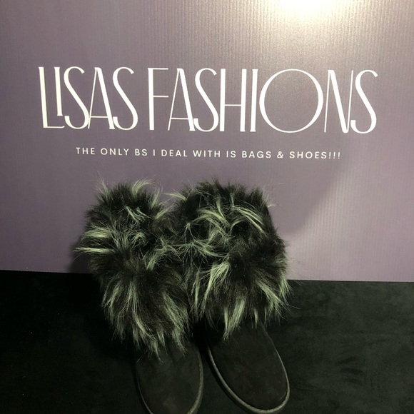 Rouge Helium Black with Black and Gray Faux Fur Ankle Boots/Booties size 10 - Picture 3 of 10